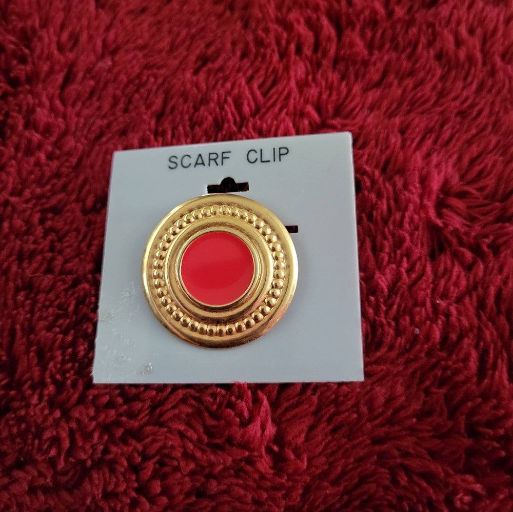 Scarf clip